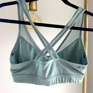 Alo Yoga sport bra